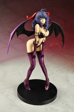 Demon Squeezer Diabolus Inclinatus Purple Variant Figurine by Embrace Japan